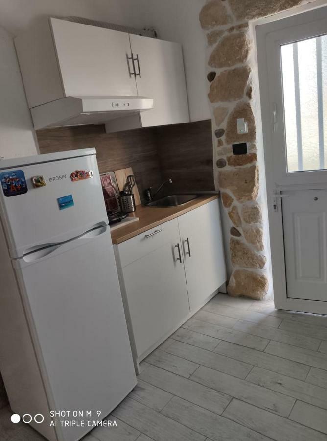 Kallithea  Malvina Rooms מראה חיצוני תמונה